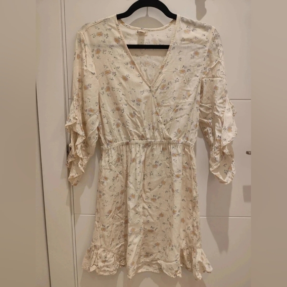 Floral Cream Ruffle Dress - Picture 1 of 6